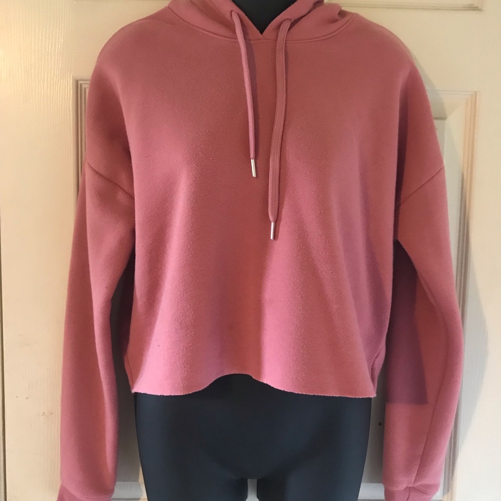 Cropped long sleeve sweatshirt